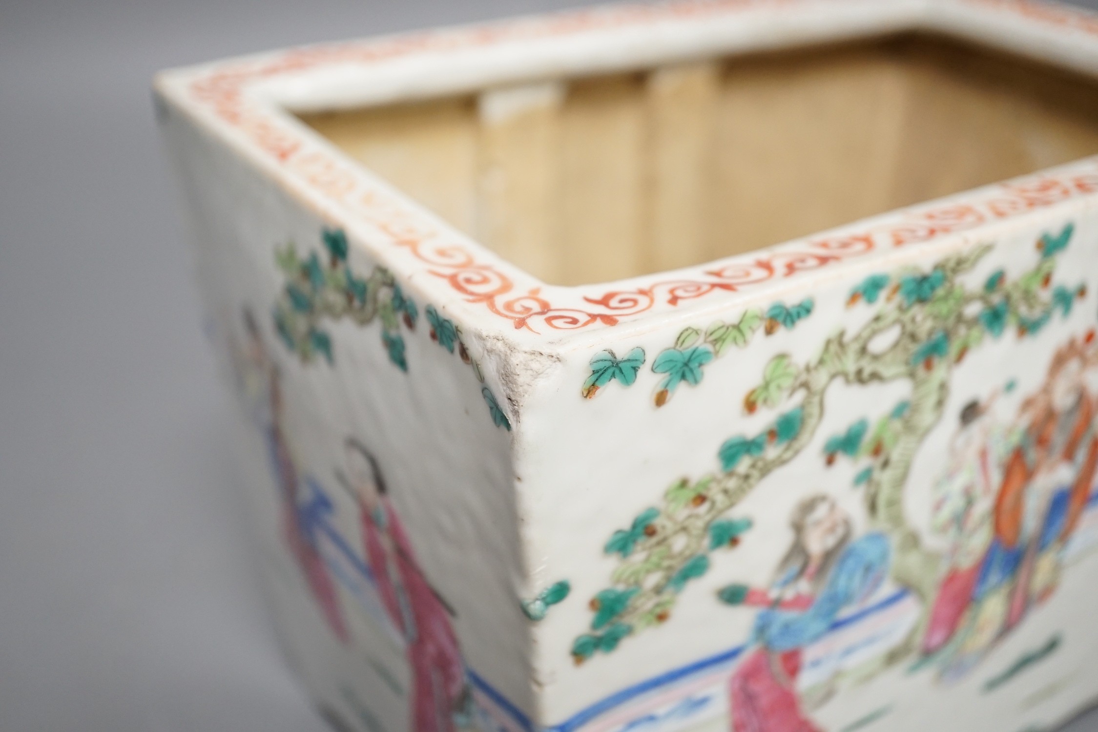 A 19th century Chinese famille rose 'eight immortals' jardiniere, 23cm wide